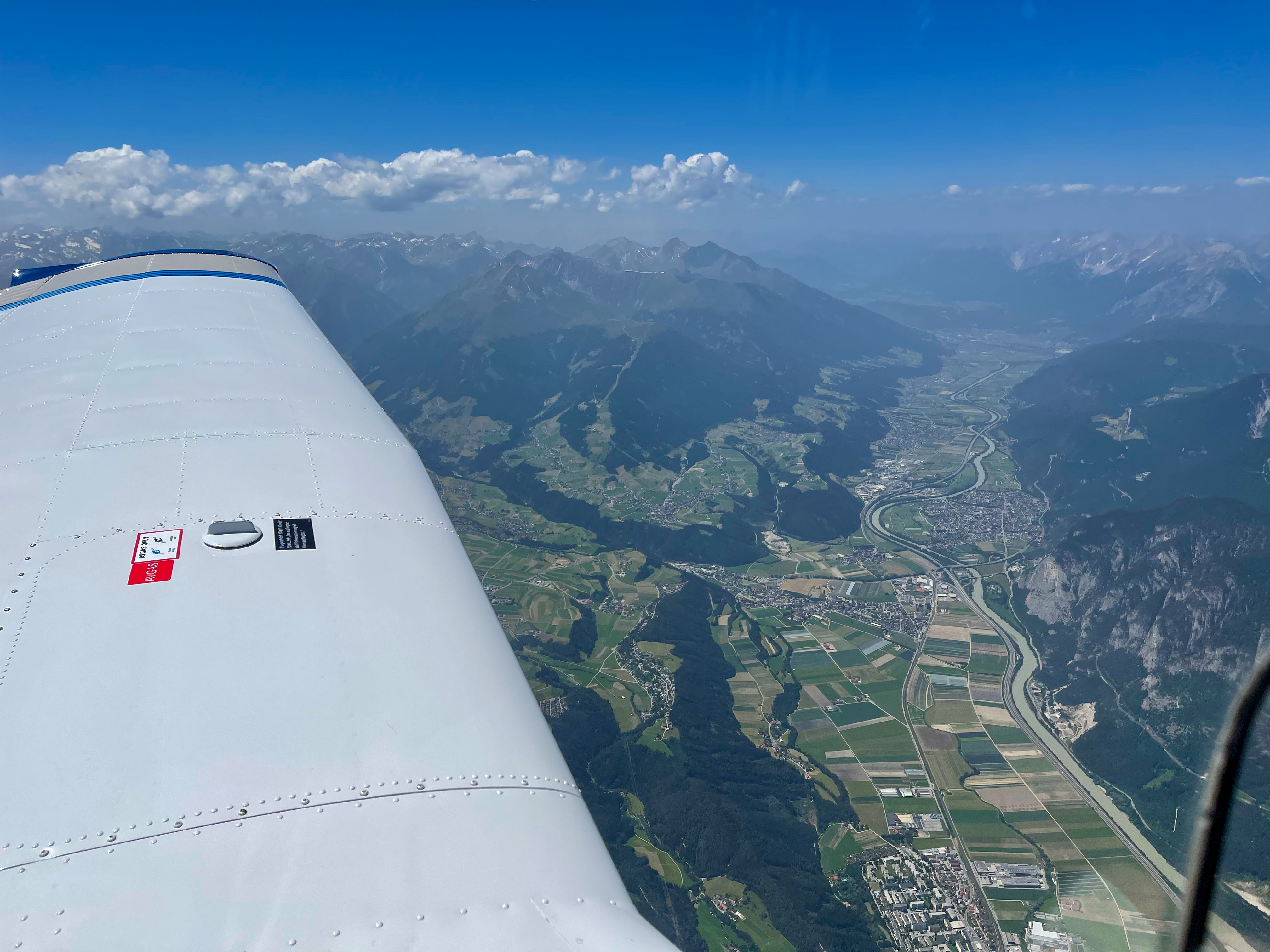 Flug über die Alpen